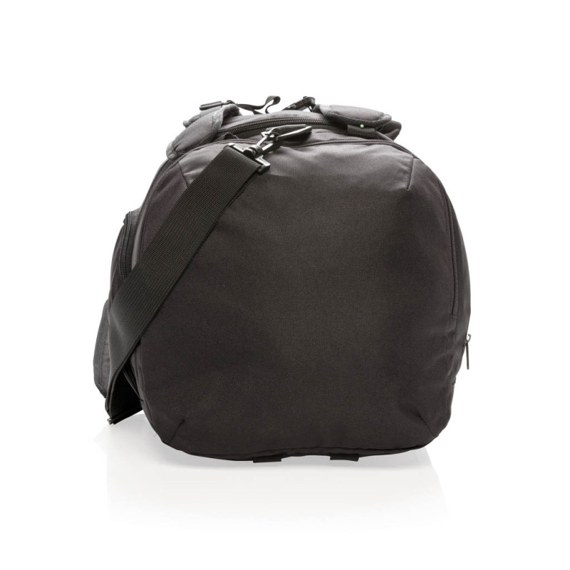 Swiss Peak RFID sports duffle & backpack Swiss Peak P762.261 Swiss Peak RFID sports duffle & backpack Swiss Peak P762.261