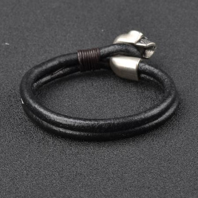 Мъжка кожена гривна с череп Silver Flame
SW130XL Мъжка кожена гривна с череп Silver Flame
SW130XL