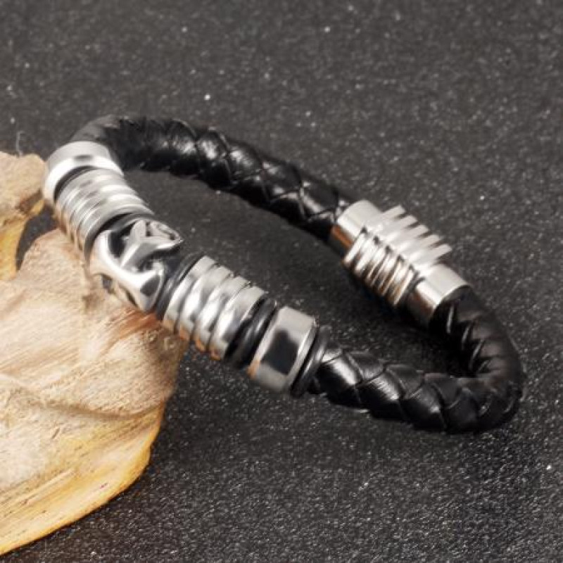 Мъжка кожена гривна с кръстче Silver Flame SW042L Мъжка кожена гривна с кръстче Silver Flame SW042L