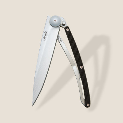 Джобен нож Deejo 37g,  Carbon fiber 1CC000001