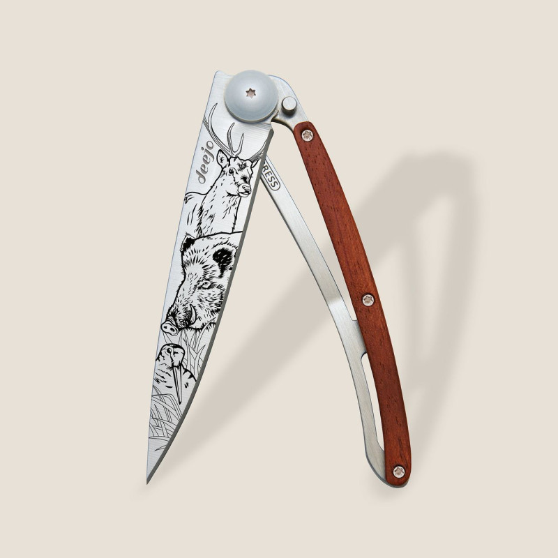 Джобен нож Deejo 37g, Coral wood / Hunting Scene 1CB000068