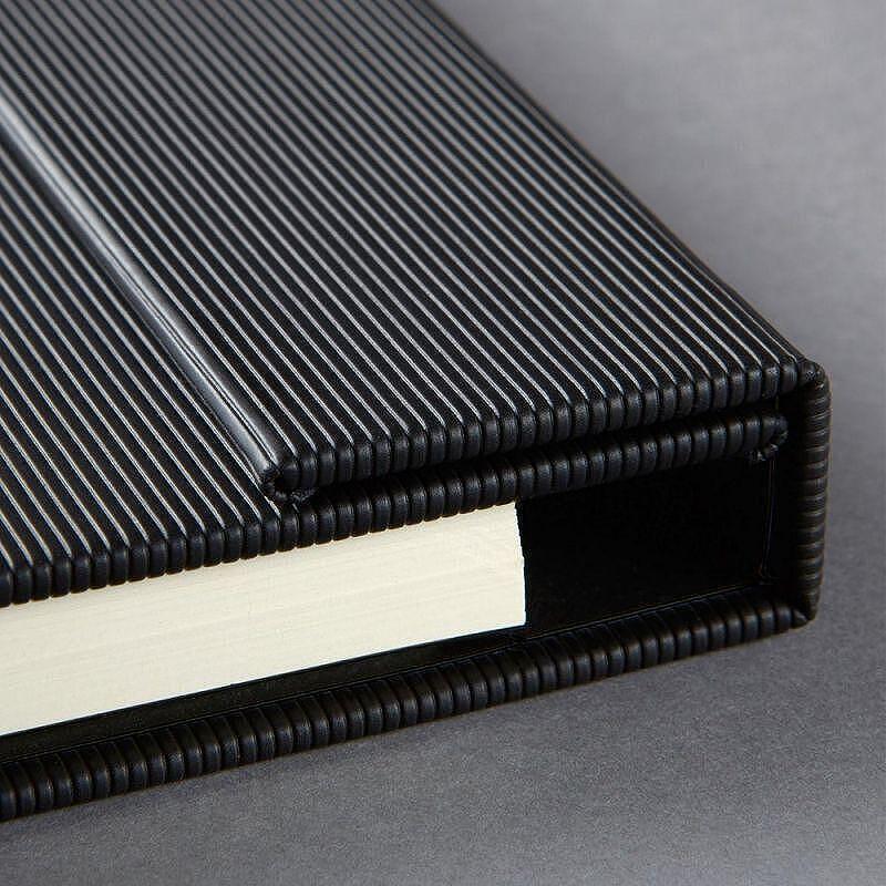 Бележник Sigel CONCEPTUM®, A4, магнитно затваряне