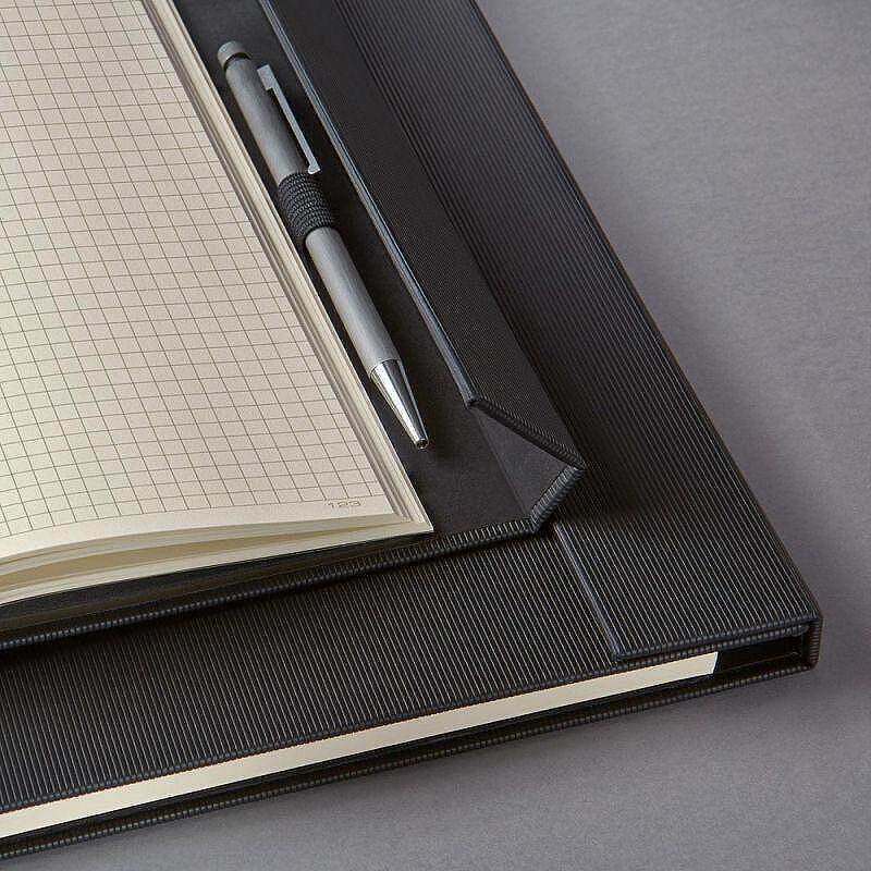 Бележник Sigel CONCEPTUM®, A4, магнитно затваряне