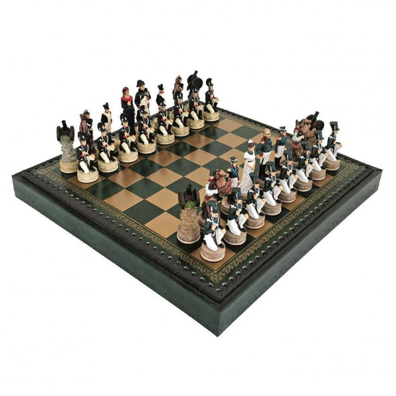 Италиански комплект шах и табла Italfama - Napoleon vs Russians, кожена кутия, 35 x 35 см, зелен цвят