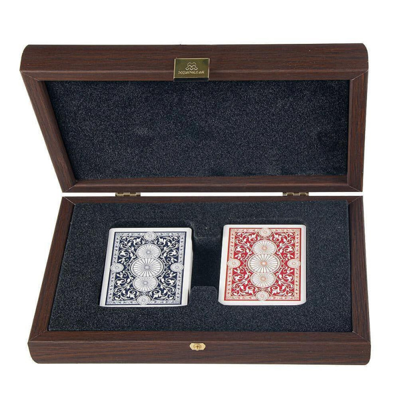 Карти за игра Manopoulos в дървена кутия Caramel с кожен принт