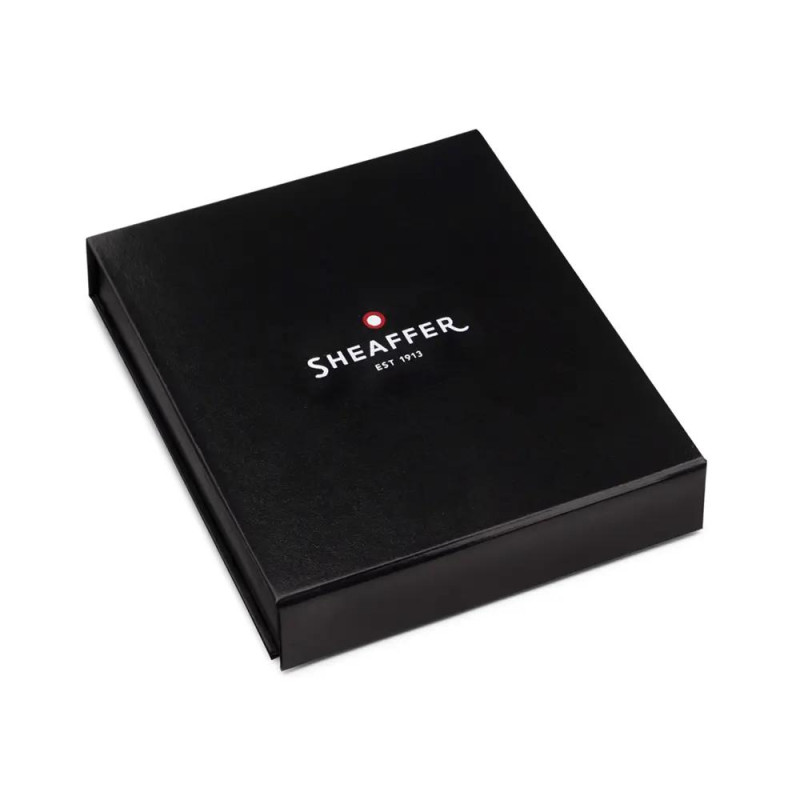 Комплект Sheaffer - химикалка 100 Glossy Black с настолен часовник