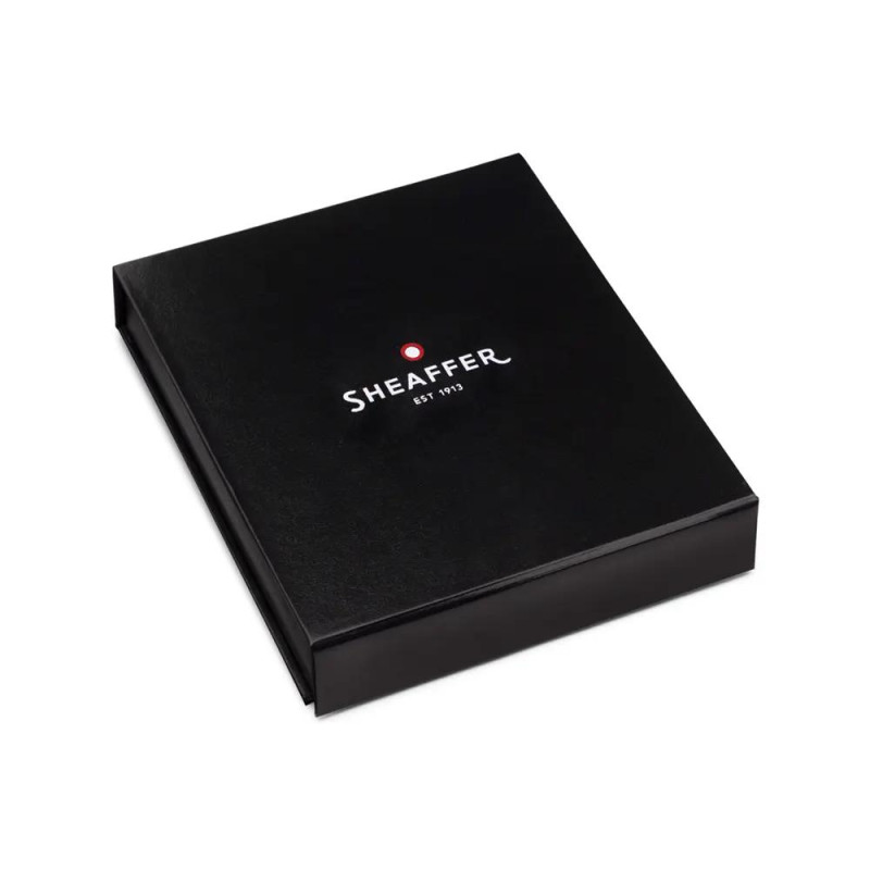 Комплект Sheaffer - химикалка VFM Excessive Red и тефтер А6