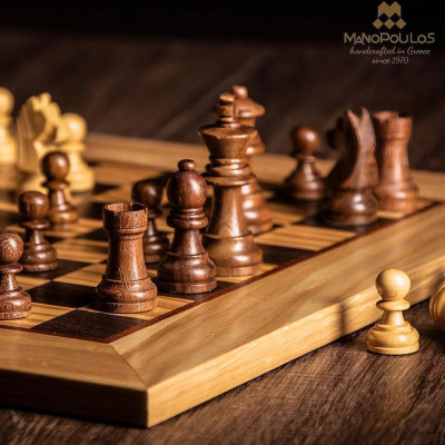 Луксозен ръчно изработен шах Manopoulos Olive Burl, 40x40 см, с фигури Staunton
