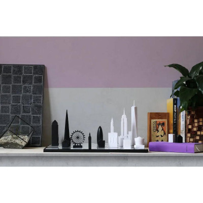 Луксозен шах Skyline Chess - Acrylic London vs New York Edition