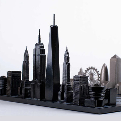 Луксозен шах Skyline Chess - Stainless Steel London vs New York Edition, с дървена дъска