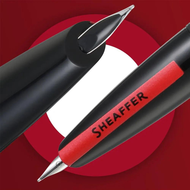 Писалка Sheaffer Icon - Matte Black Lacquer with Red PVD Trims