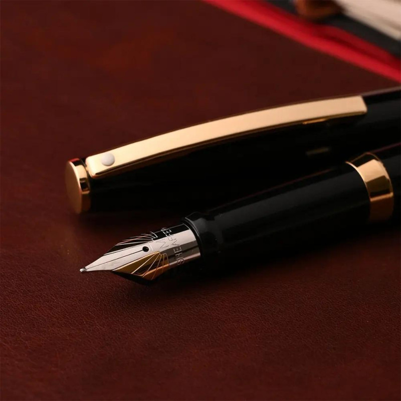 Писалка Sheaffer - Sagaris Glossy Black GT, M