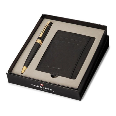 Подаръчен комплект Sheaffer - химикалка 300 Black/Gold и калъф за кредитни карти и документи